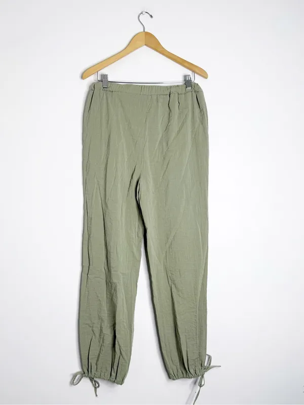 Tularosa Linen Blend Green Jogger Pants Size Medium Revolve - Image 2