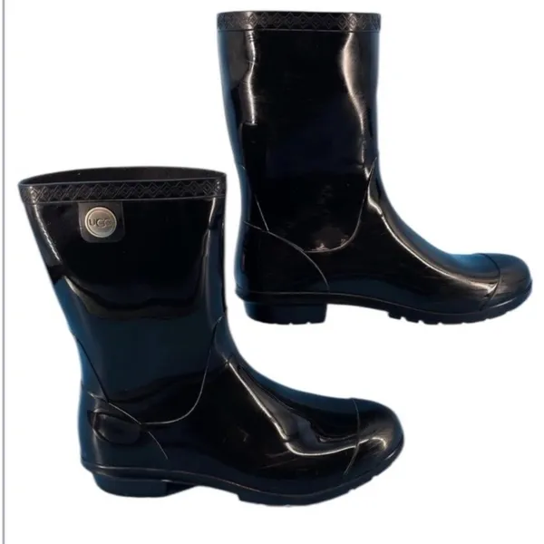 UGG Women's Sienna Black Waterproof Boots Size 8 - Image 2