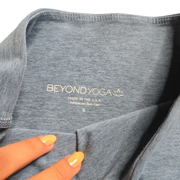 Beyond Yoga Spacedye Capri Legging Size: S - Image 2