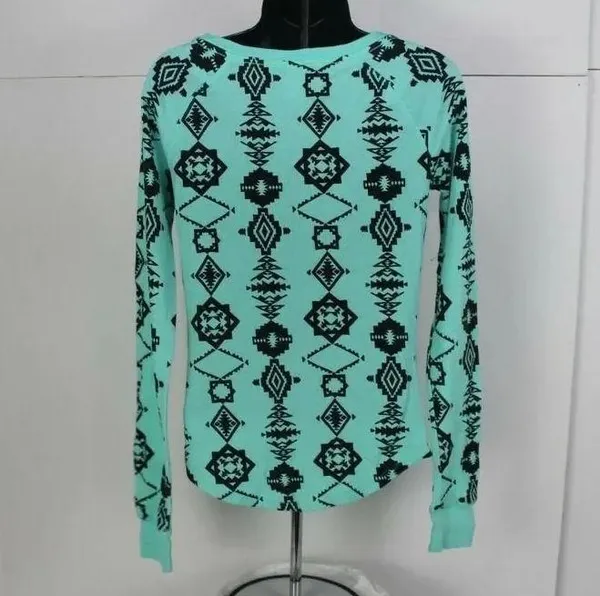 ladies PINK victoria's secret top size XS - Image 3