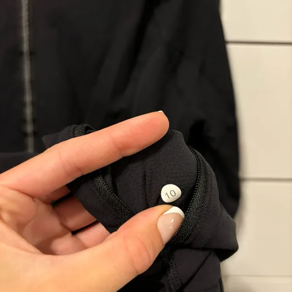 Lululemon Black Half Zip Pullover - Image 9