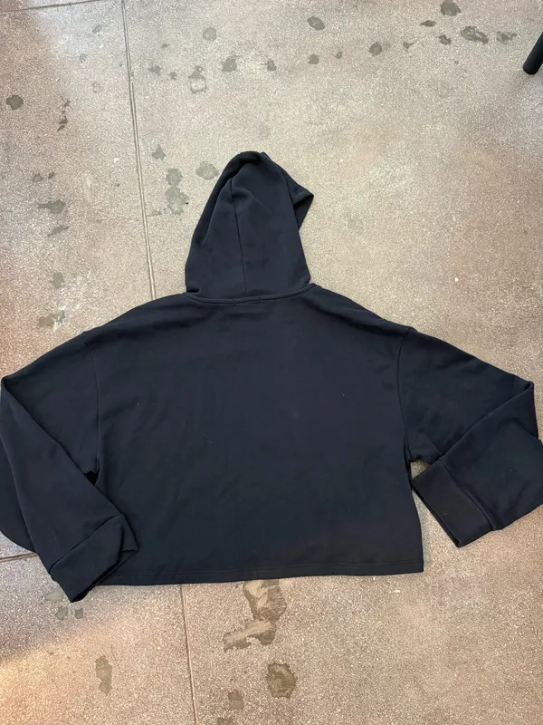 Beyond Yoga Cropped Black Hoodie - Image 2