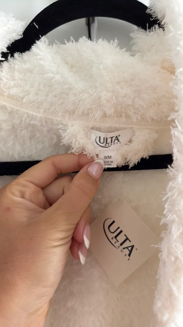 Ulta robe White - Image 4