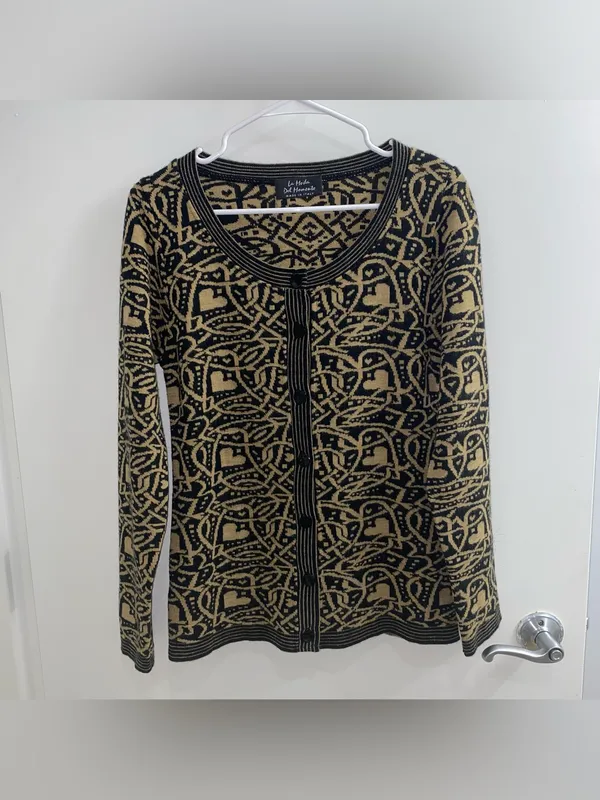 La Moda Del Momento Made in Italy Black Tan Heart Knit Button Cardigan Sweater - Image 2