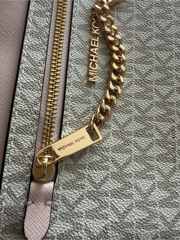 Michael Kors Beige Signature MK Crossbody with Pink Trim and Gold Chain - Image 4