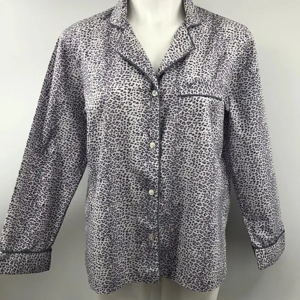 Victoria’s Secret XS long sleeve button pajama top - Image 3
