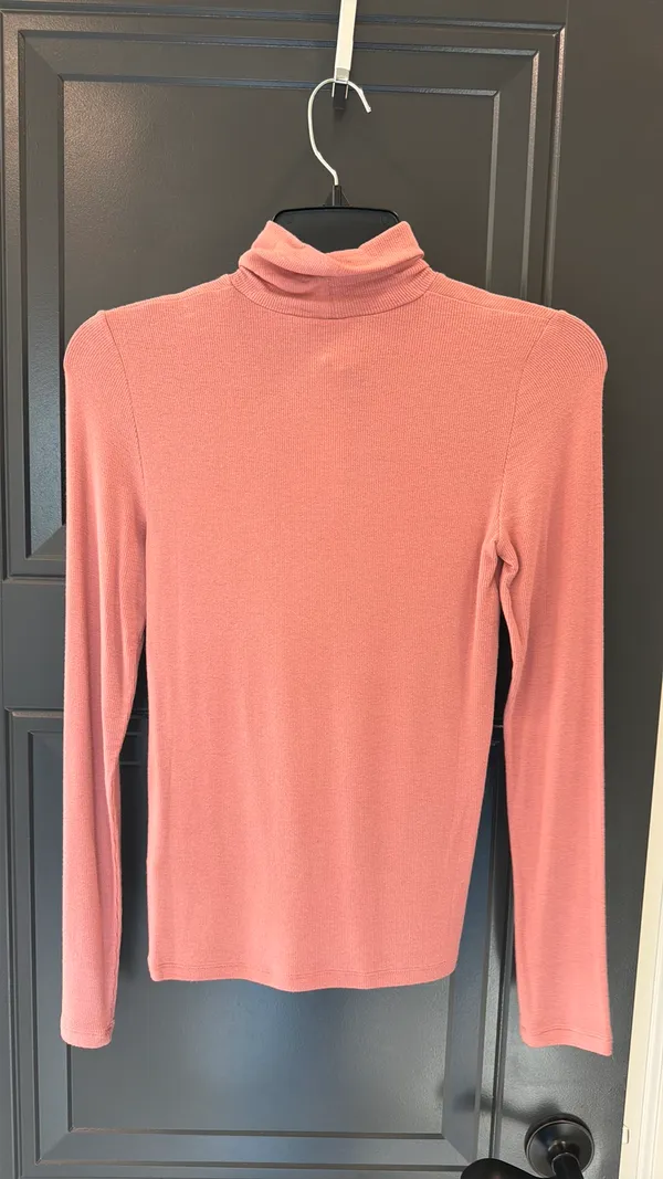 Wilfred Top Aritzia Long Sleeve - Image 3