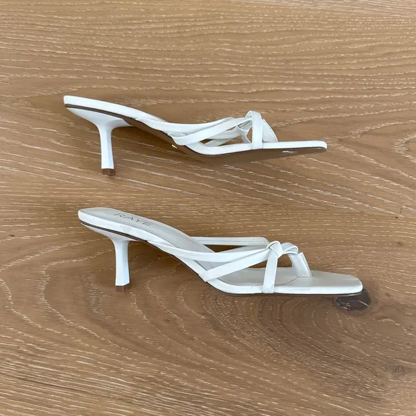 Raye Kitten Heels Sandals Dax Size US 9.5 White - Image 2