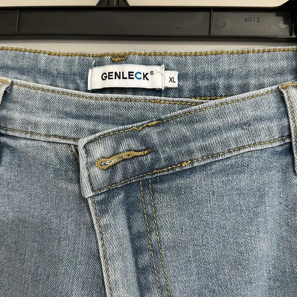 Genleck Shorts Women XL Extra Large Blue Denim Crossover Fly Cut Off Hem Stretch - Image 2