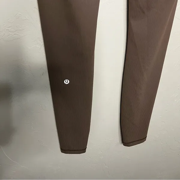 Lululemon Wunder Train High-Waisted‎ Ribbed 28’ Leggings - Image 12