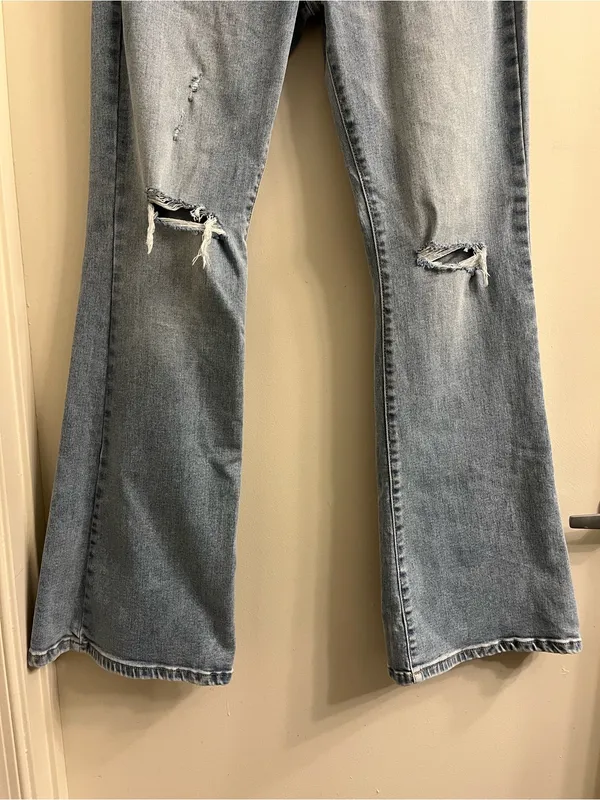 Hidden Jeans Happi Flare Stretch Jeans Size 31 - Image 4
