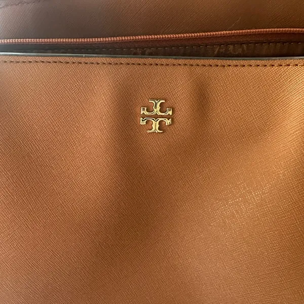 Tory Burch Cognac Leather Tote with Gold Logo - Image 2