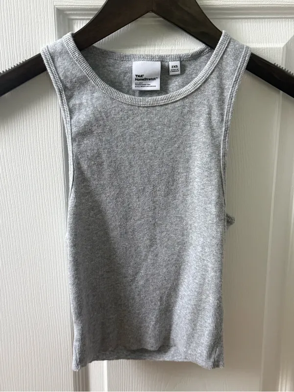 Aritzia Tna Homestretch Rib Crew Waist Tank in Heather Gray - Image 2