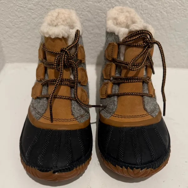 SOREL Out N About Plus Weatherproof Rain Boots in Quarry Grey Black Tan Size 7.5 - Image 3