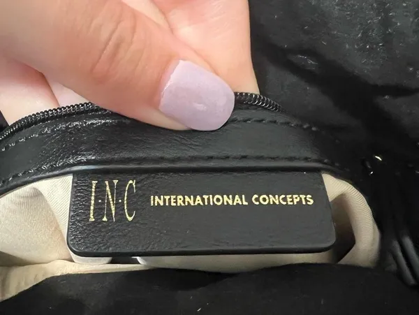INC International Concepts Black Bucket Bag Style Purse - Image 8