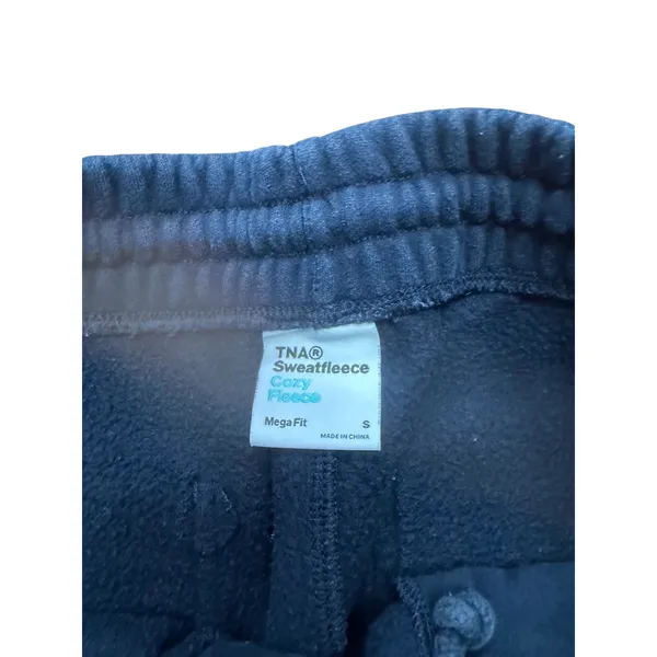TNA Aritzia Cozy Fleece Mega Fit Cargo Sweatpants Navy Blue Women's Size Small‎ - Image 4