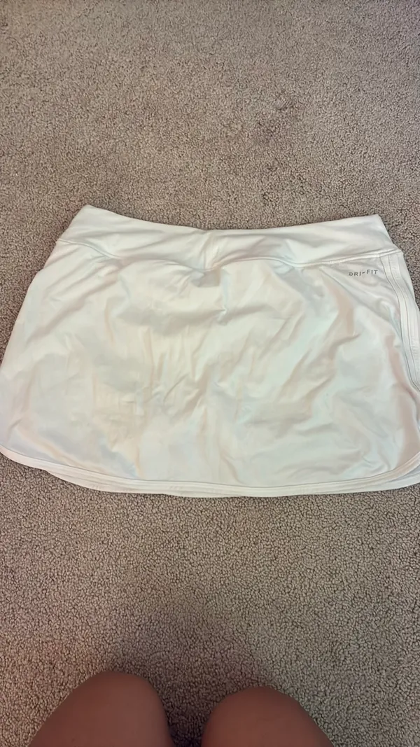 White Nike Skirt Tennis Golf - Image 2
