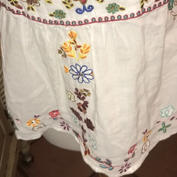 Top White Size L - Image 3