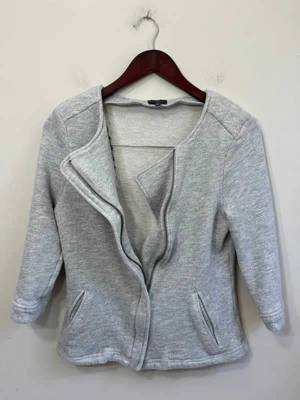 Market & Spruce Women's Sweater Size Medium - Image 2