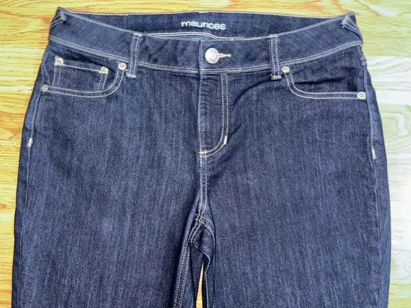 Maurices Jeans Women's Size 12 Regular Dark Wash Skinny Taper Leg Embroidered - Image 3