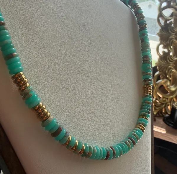 Turquoise and gold natural beaded necklace - Image 2
