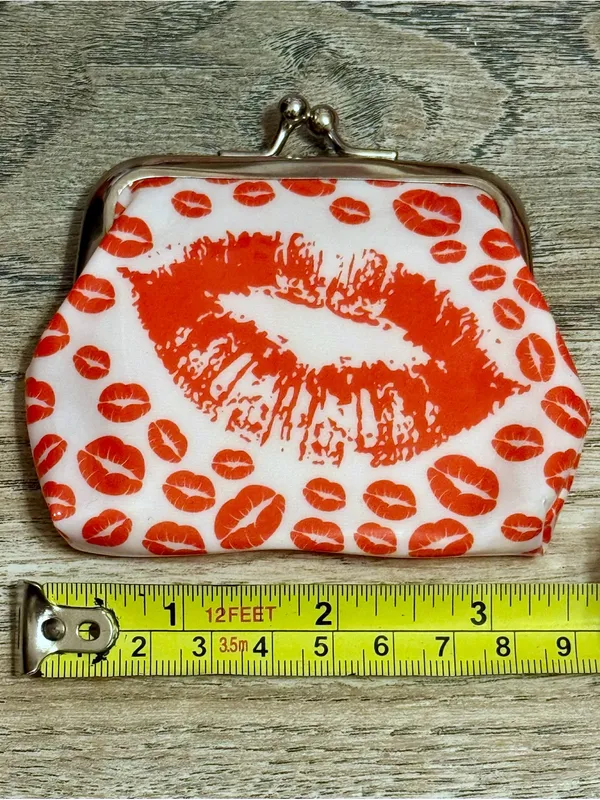 NEW Red Kiss Lip Print Kiss-Lock Coin Purse Pouch Wallet Red White Silver - Image 3