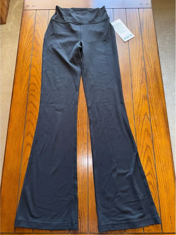 Lululemon Groove NULU Flared Pant High Rise 32.5” Regular, Black Size 4 NWT - Image 3