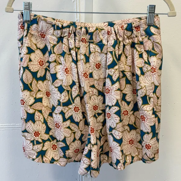 By Anthropologie Geordie Floral Front Tie Paperbag Bermuda Summer Boho Shorts XS - Image 4