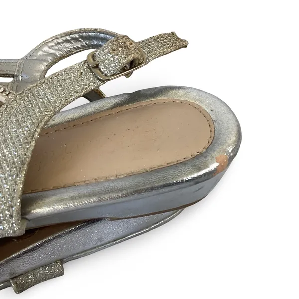 Dream Pairs Thong Sandals - Image 6