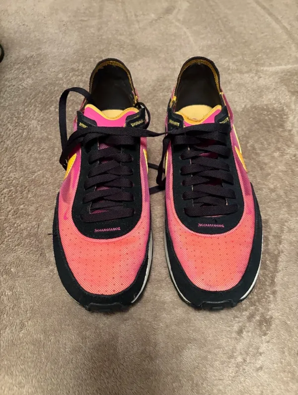 Nike Women’s Sneakers 8 - Image 2