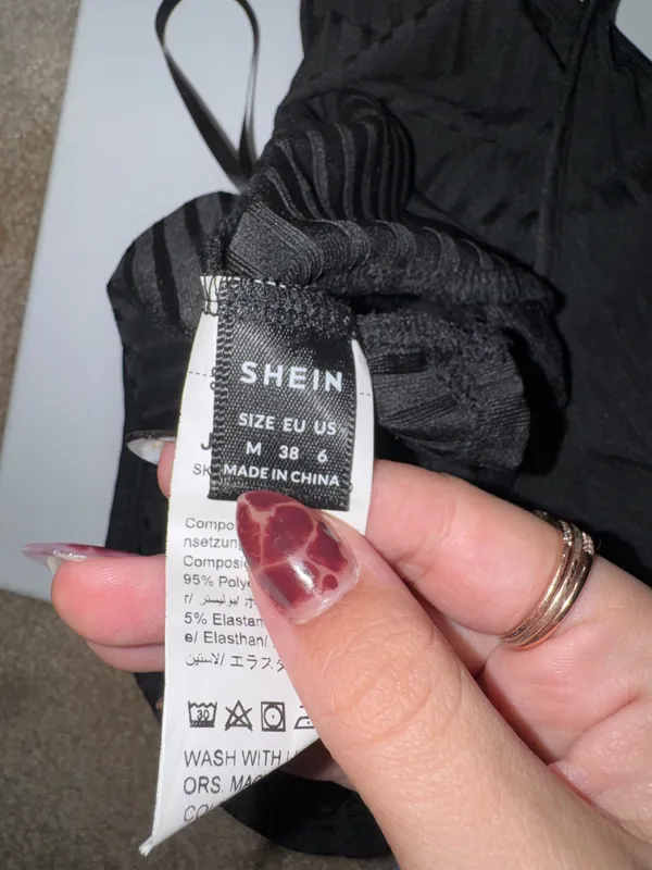 Shein Crop Top Black - Image 3
