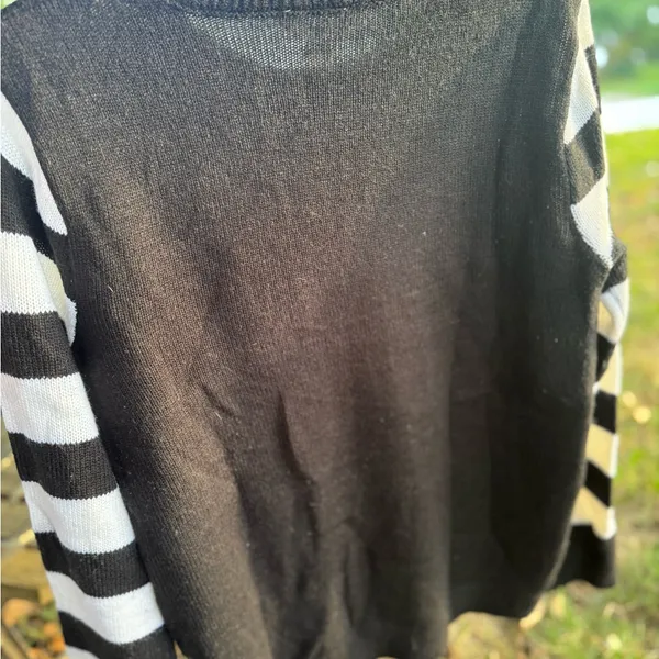 No Boundaries‎ Black Christmas Sweater - Image 6