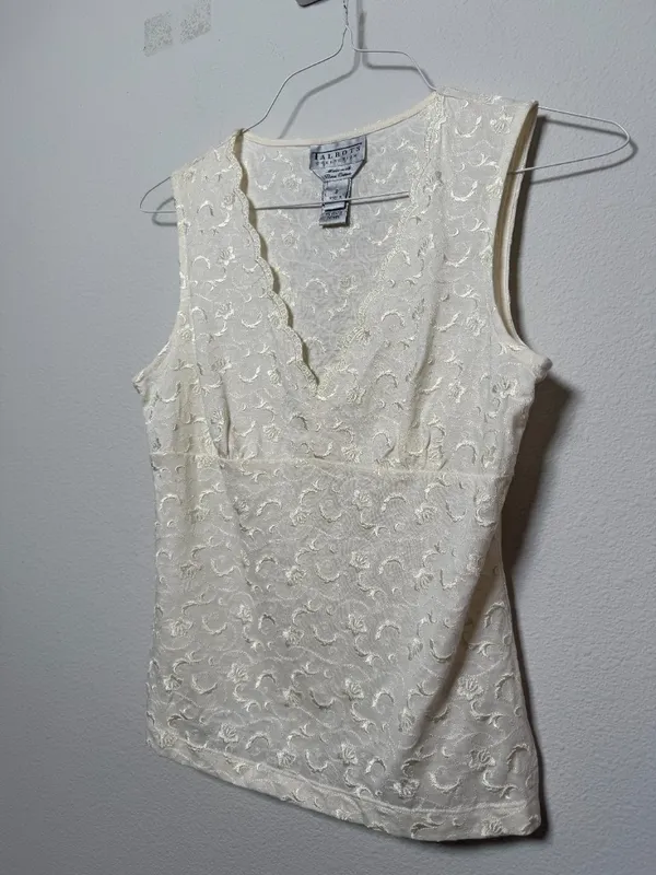 Vintage Cream White Y2K Romantic Tank Top - Image 3