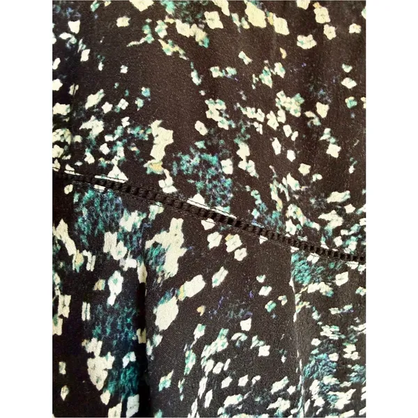 Aritzia Sunday Best Zelda Mini Skirt, Size 2, Black w/ White and Blue Flowers - Image 6