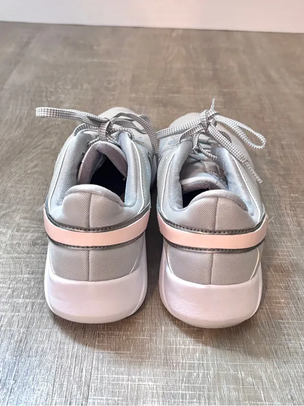 Nike Legend Essential 2 Women's Sneakers Trainers Athletic Shoes Gray Pink 8.5 - Image 6