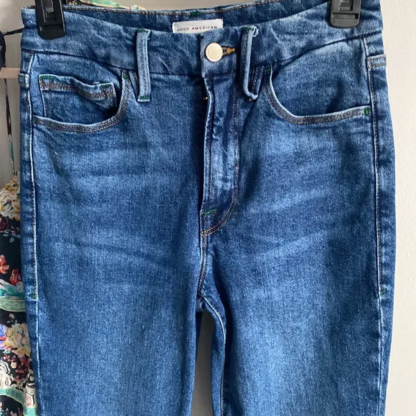 Anthropologie Good American Good Curve Straight High-Rise Denim Jean Medium Blue Wash Stretch - Image 3