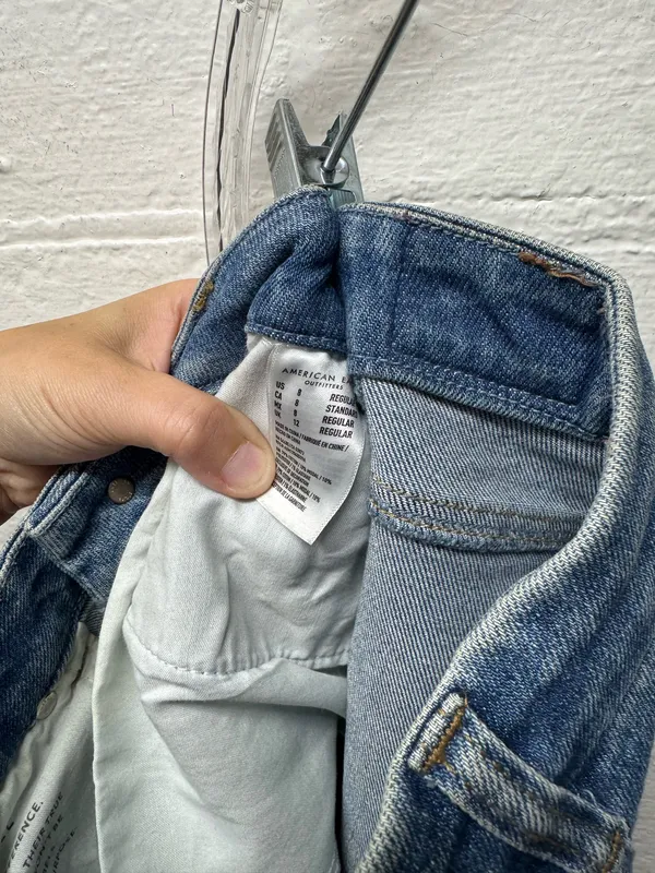 American Eagle Curvy Mom Jeans - Image 8