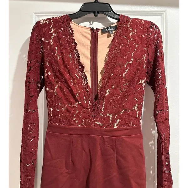 Lulu’s “Swoon-er or Later” Lace V-Neck Bodycon Dress - Image 3