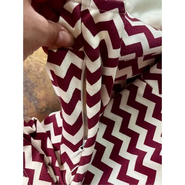 New! NWT Altar’d State Cream Burgundy Chevron Short Sleeve Dress Medium - Image 8