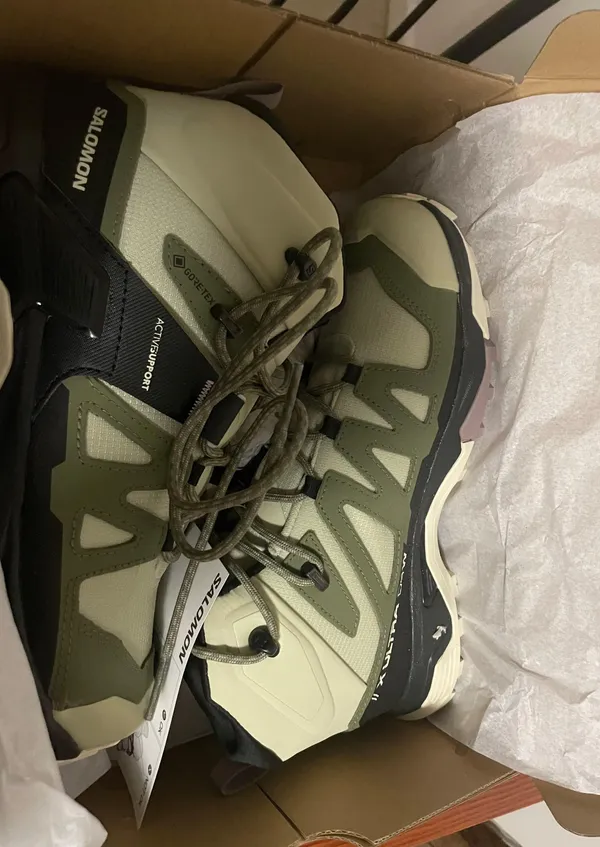 Salomon Women’s Hiking Boots - Image 4
