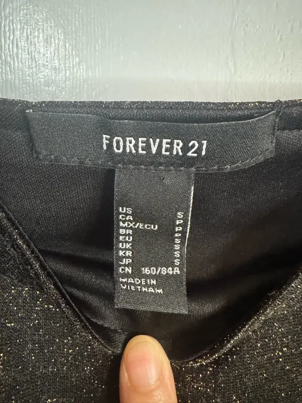 Forever 21 Black Sparkle Mini Dress with Subtle Slit Size Small - Image 3