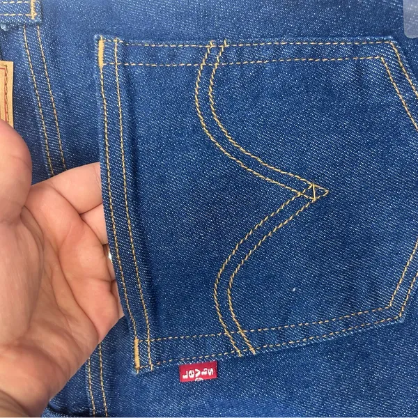NW5 Levi's Women's Boyfriend Jeans in Deep Blue 29x30 - Image 10