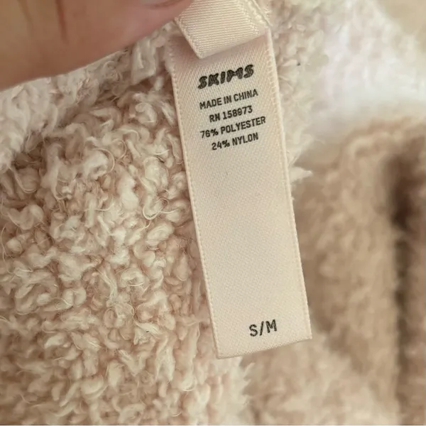 skims cozy knit fuzzy comfy light pink pullover sweater - Image 6