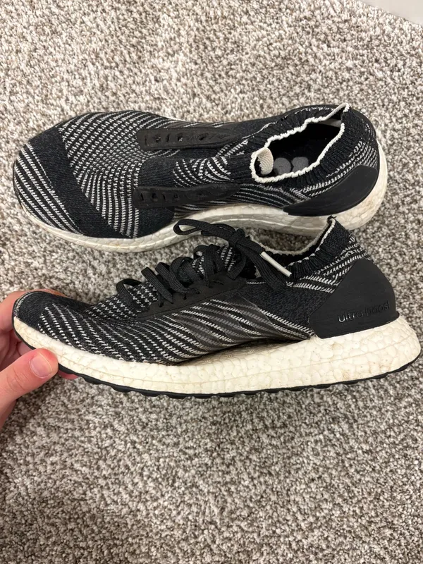 Adidas Women’s Black Ultraboost Sneakers - Black/White - Image 2