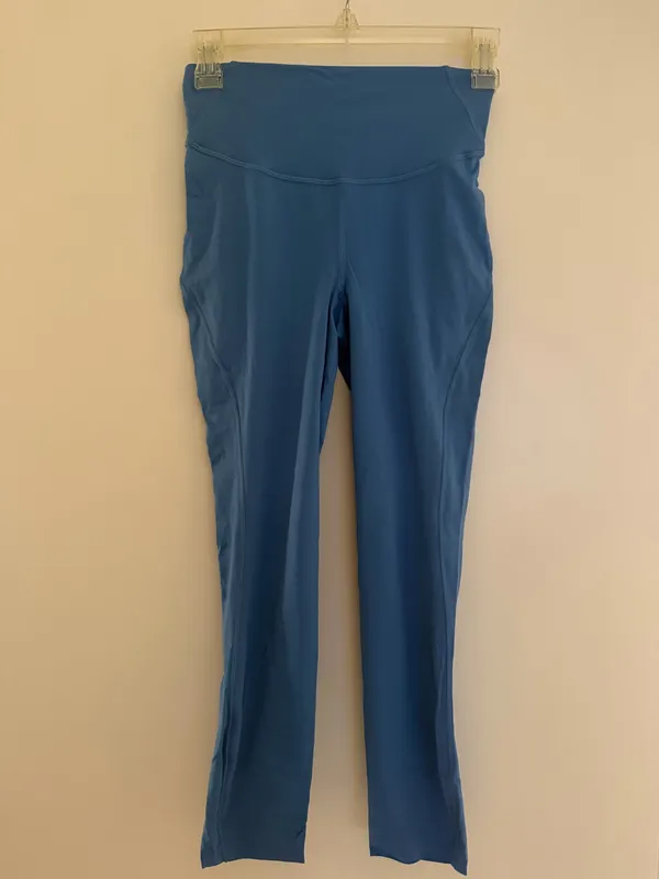 Lululemon high-rise baby blue leggings - Image 7