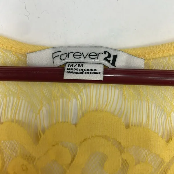 Forever 21 Y2K Lace Crop Yellow Top Floral design Medium - Image 4