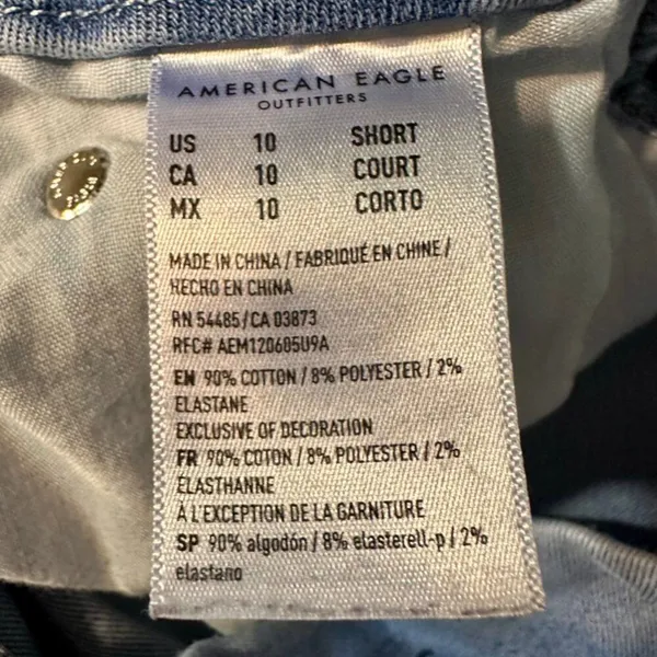 Light-Wash American Eagle Jeans Size 10 Inseam 25 inches - Image 11