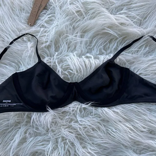 Skims Fits Everybody Unlined Demi Bra Onyx Size 32D - Image 7
