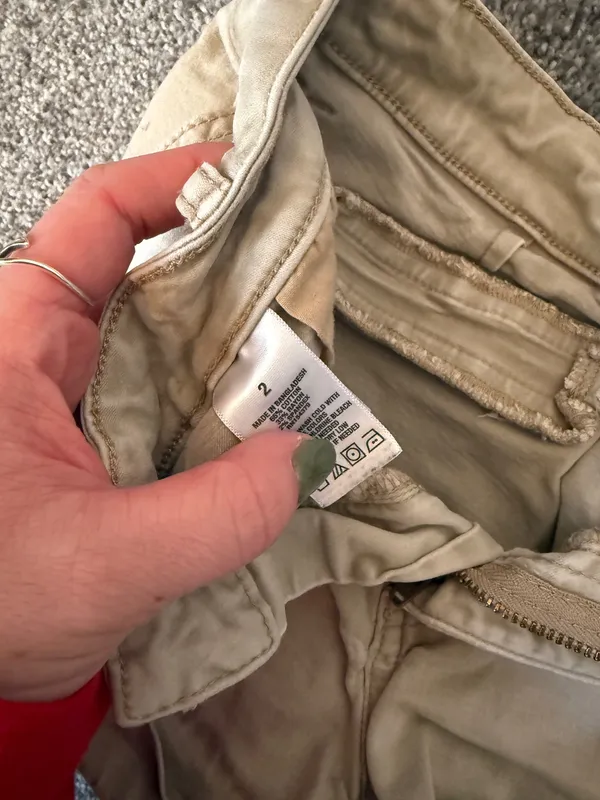 American Eagle Khaki Shorts - Image 3