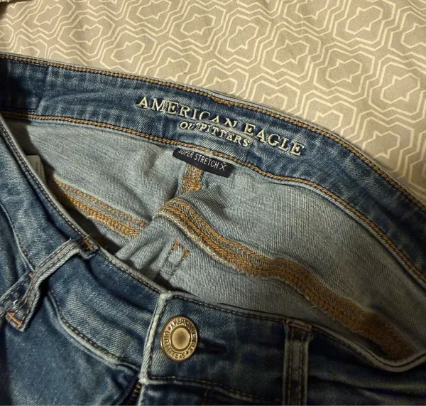 American Eagle Skinny Jeans - Image 4